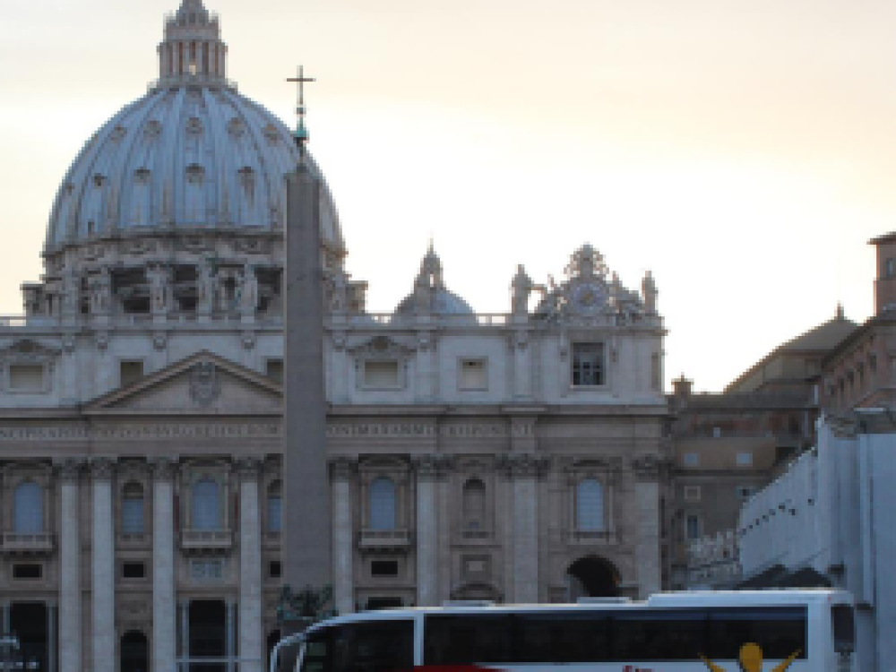 Rome-Vatican-City-Coach (1)